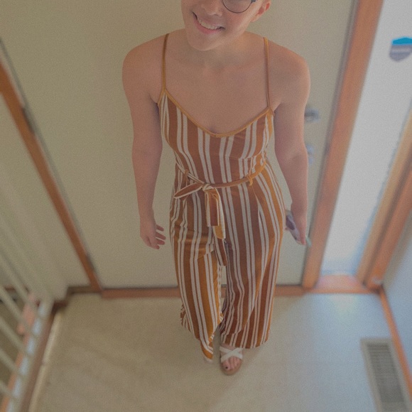 jumpsuit - Picture 2 of 2